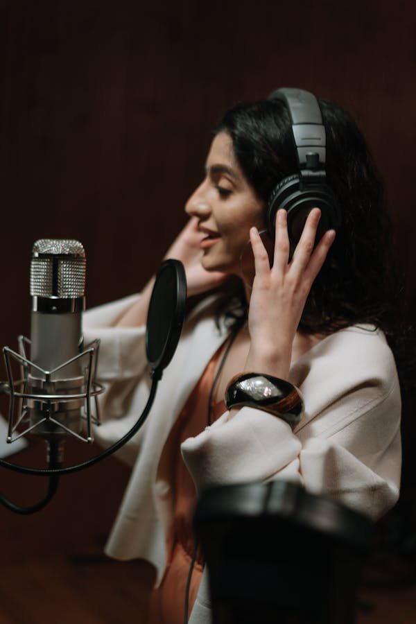 Cours de chant : progressez grâce à des leçons sur mesure